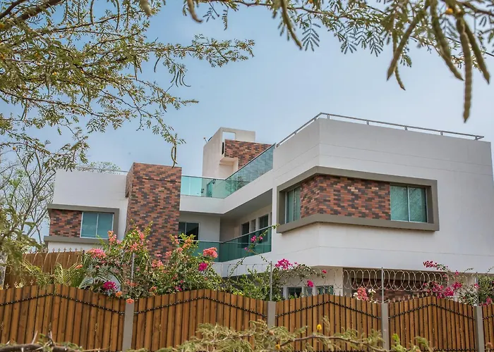 Hotel Donama